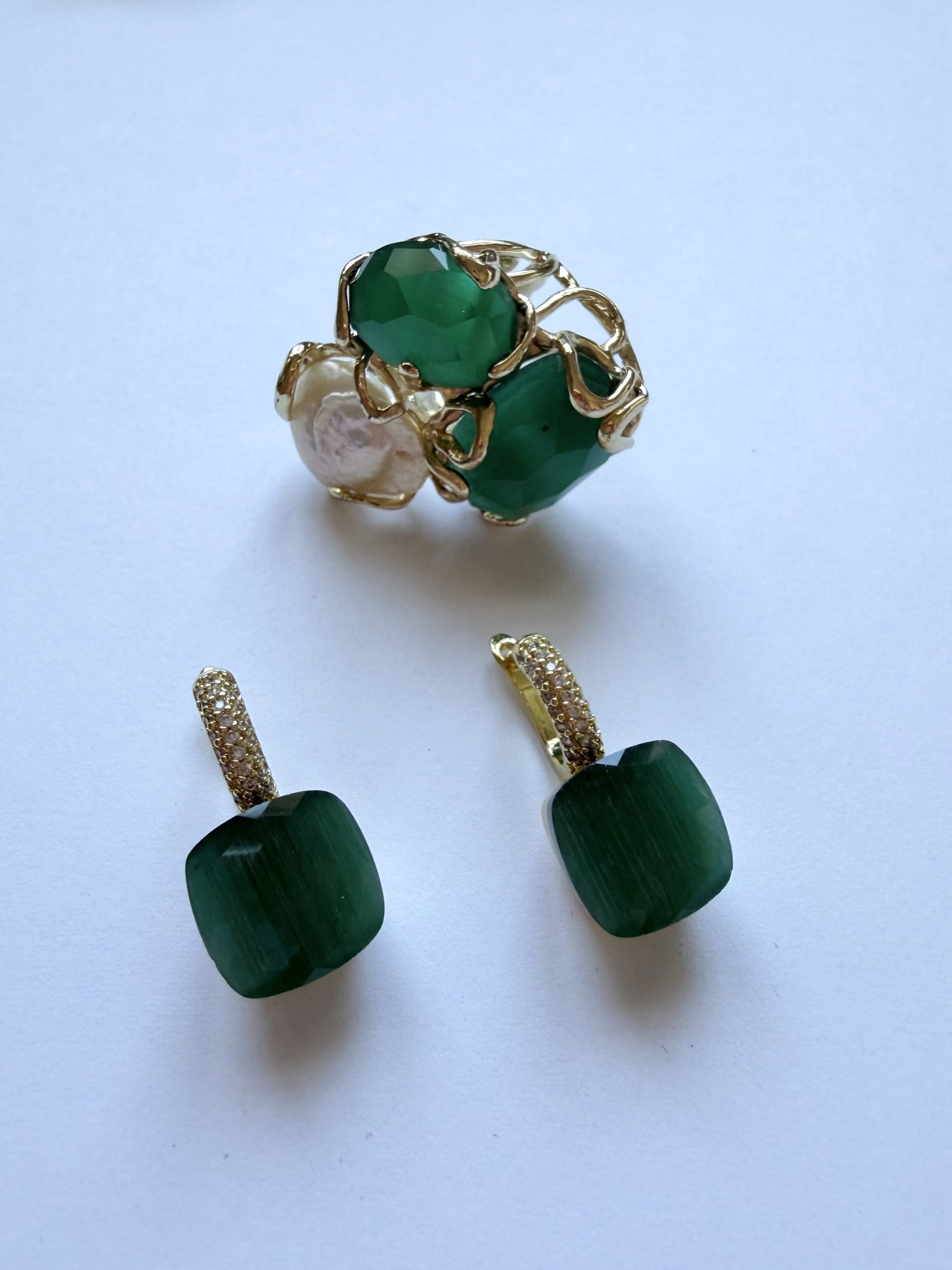 EMERALD CAT'S EYE, Baroque Pearl Caramello Ring and Crystal Earring Set