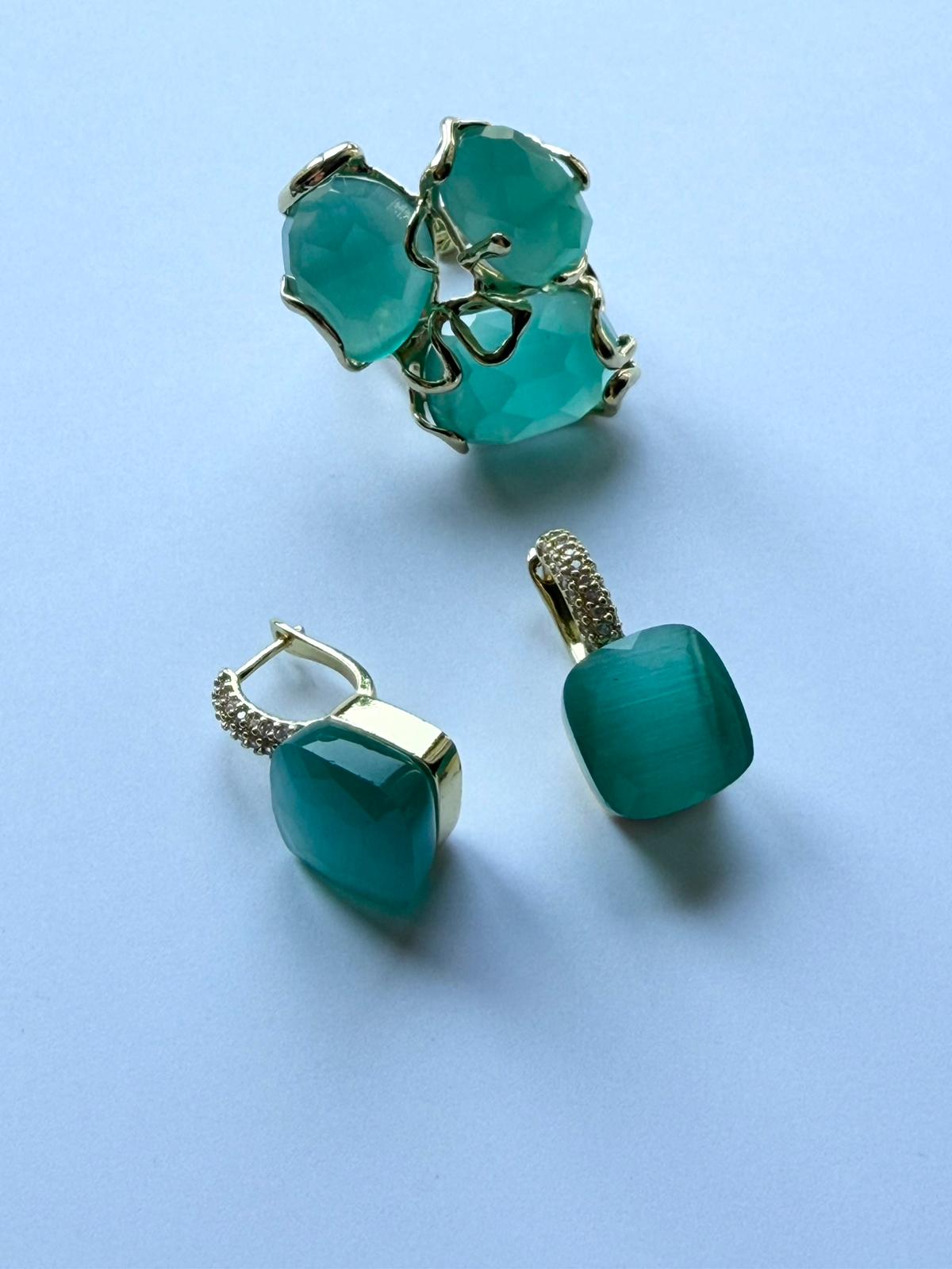 PISTACHIO Cat Caramello Ring and Crystal Earring Set