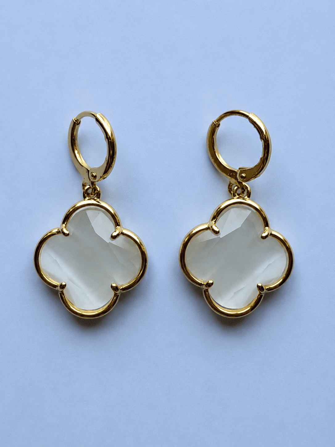 PRE-ORDER 5/29. Champagne Cat Earrings