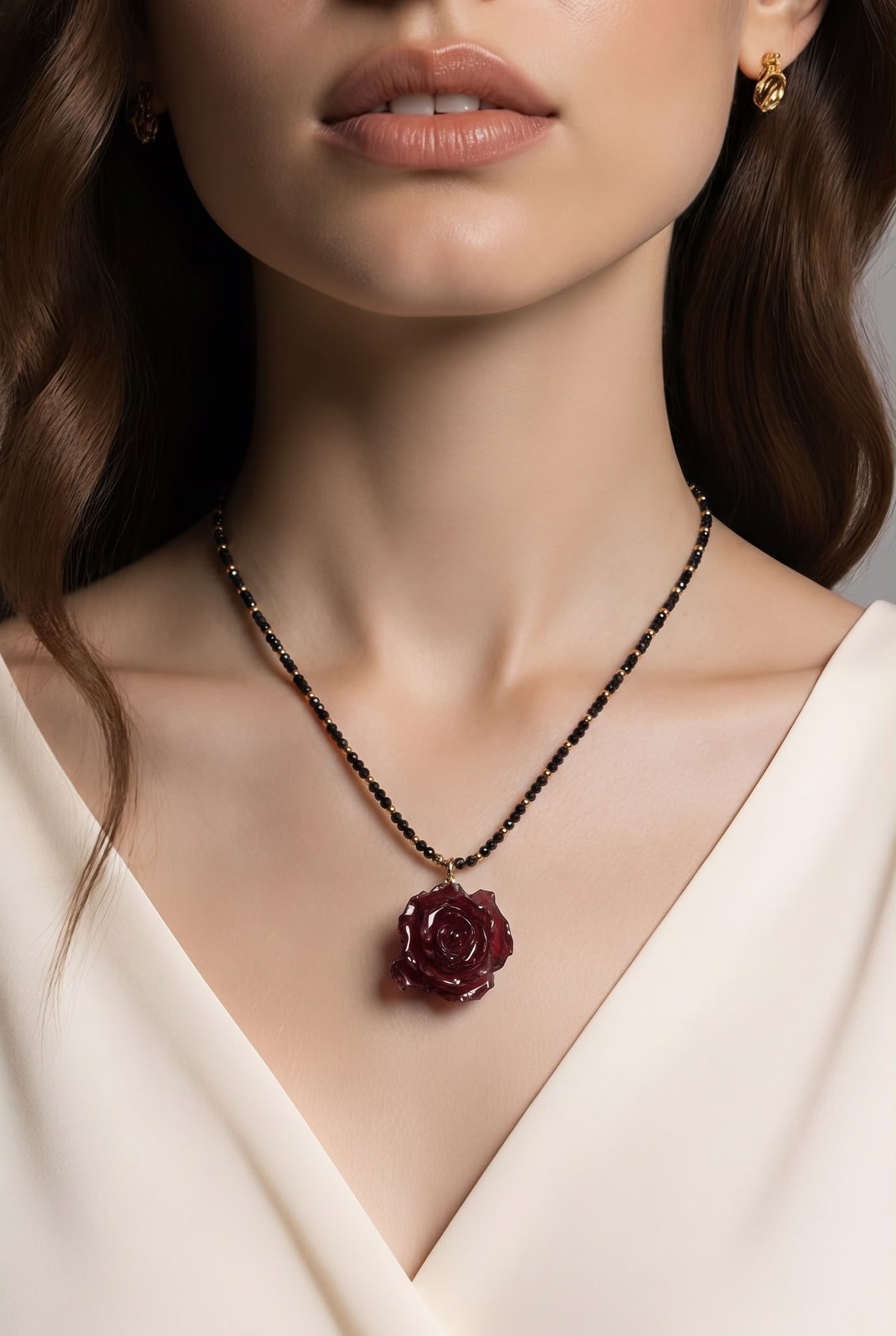 PRE ORDER 06.10. ONIKSA Rosa viva medaljons