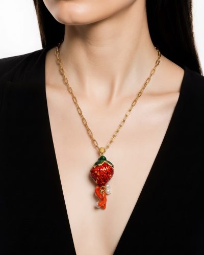 PRE ORDER 31.10. Sicīlijas keramika ,,Zemenes" medaljons